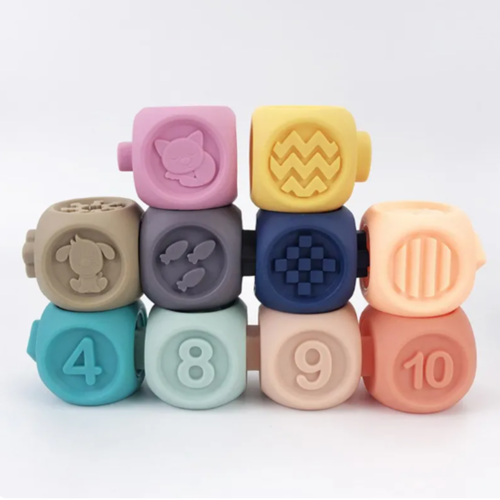 Set 10 cuburi senzoriale 3D in relief, colturi rotunjite, Macarons Color, + 18 luni