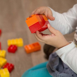Cuburi de constructie din plastic, multicolore, 32 piese