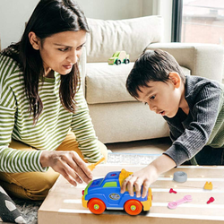 Jucarie demontabila Echipa Istetilor SUV