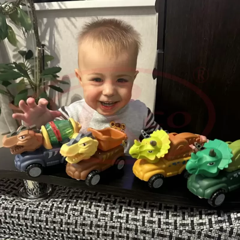 Set 4 Mini Masinute Dinozauri RCO® – Vehicule Pull&Go, joaca creativa si aventuri preistorice