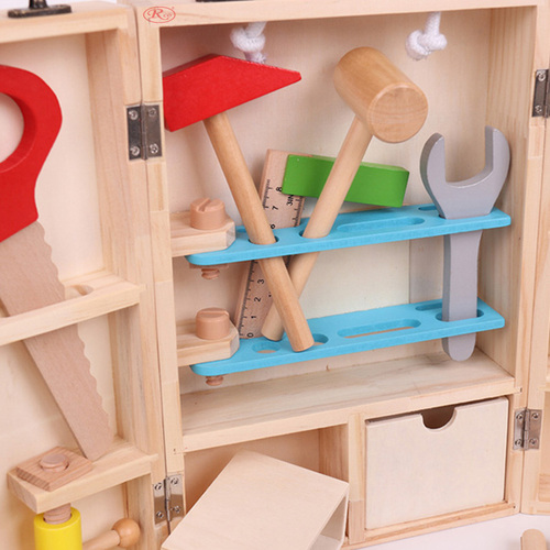 Trusa de scule din lemn Montessori cu 40 de accesorii