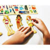 Set puzzle magnetic imbraca fetitele, 63 piese