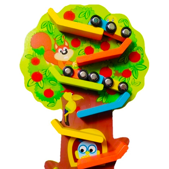 Circuitul veveritei din lemn sub forma de copac, cu 3 masinute, 9 rampe, 37 cm inaltime - Squirrel Taxiway RCO