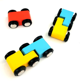 Circuitul veveritei din lemn sub forma de copac, cu 3 masinute, 9 rampe, 37 cm inaltime - Squirrel Taxiway RCO