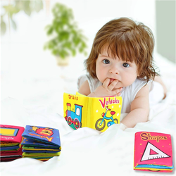 Set 6 carti textile senzoriale fosnaitoare pentru bebelusi + 6 luni, cu animalute dragute, numere, culori, vehicule, elemente grafice, 4 pagini, 8 fete, 12 x 12 x 4.5 cm